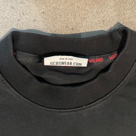GCDS graphic tee - black sz Large - Picture 5 of 8